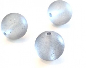 X 20 frosted glass 12mm beads