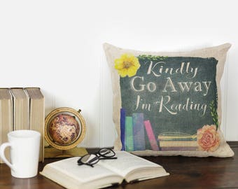 Bookworm Decorative Pillow_Reader Home Decor_Literary Burlap Throw Pillow_Librarian Gift_Literature Lover Gift_Pillow Cover_Gift for Her