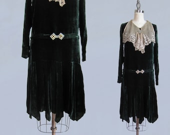 1920s Dress / Green Silk Velvet and Antique Lace Bib / S XS