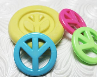 PEACE SIGN Mold Flexible Silicone Push Mold for Resin Wax Fondant Clay Fimo Ice 5227
