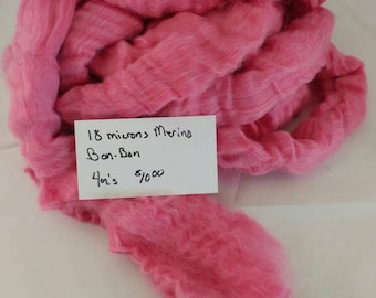 4 Oz's of 18 Microns Merino Top color is Bon-Bon