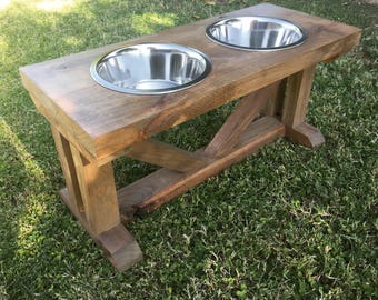 FREE PERSONALIZATION Dog Bowl Feeder Raised // Elevated Dog Stand // Farmhouse Style // Rustic // Wood // MEDIUM