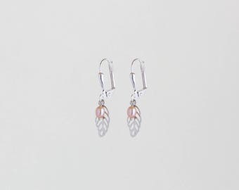 Mini Leaf Pearl Earrings/s.