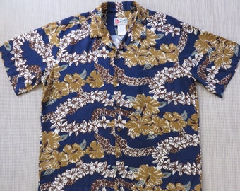 Mens Hawaiian Shirt HILO HATTIE Lei Aloha Shirt Tiki-licious Tropical Print Hawaii Shirt Vintage Inspired Camp - XL - Oahu Lew's Shirt Shack