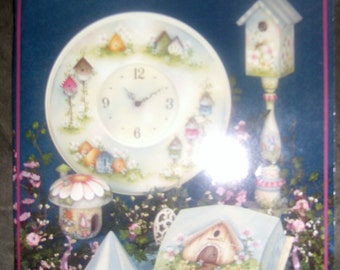 Between the Vines 7 Tole Painting Book Decorative Birdhouse Garden Mills-Price Eas'l 2002 crafting project artist Folk Art
