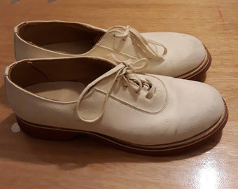 Original vintage 50s white buck nubuck lace up shoes - UK 3 to 3.5