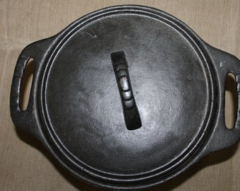 Dutch Oven, Tools of The Trade, Basics, 3 Quart Iron Pot, Cooking Beans, Baking, Survival Tool, Great Collectible, or Use When Camping NICE
