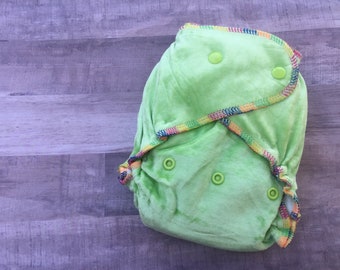 Green Bamboo Fitted Cloth Diaper- 2 inserts