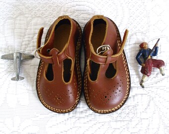 RESERVED 1950s French Antique Leather Boys Salomé - Child's Salomé - Chestnut Color - Romantic Shoes - French children Shoes
