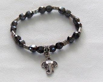 Grey elastic bracelet with elephant charm
