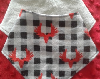 Bib style reversible scarf