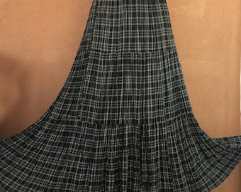 Black Plaid Broomstick Tiered Summer Skirt - Medium