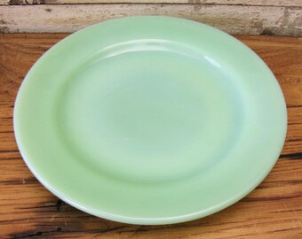 Vintage 6.75" Single Jadeite Dessert Plate Restaurant Ware 1 Small Bread and Butter Dish Green Jadite Heavy Diner Fire King Oven Glass