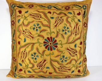 Silk Suzani Pillow cover, Suzani Pillow, Bohemian Pillow, Boho Pillow, Moroccan Pillow, Decorative Pillows, Accent Pillows, SP124