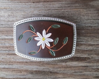 Leather Belt Buckle with Daisy