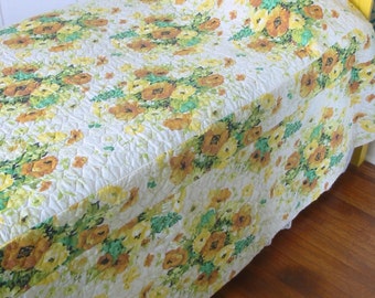 Vintage Bedspread, Quilted Bedspread, Vintage Bedding, Floral Bedspread, Twin Bedspread, Full Double Bedspread, yellow green bedding