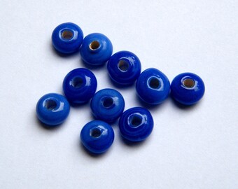 ULTRAMARINE GLASS BEADS