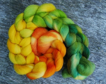 Hand-dyed Polwarth Roving | Green to Yellow to Orange Gradient - 100g