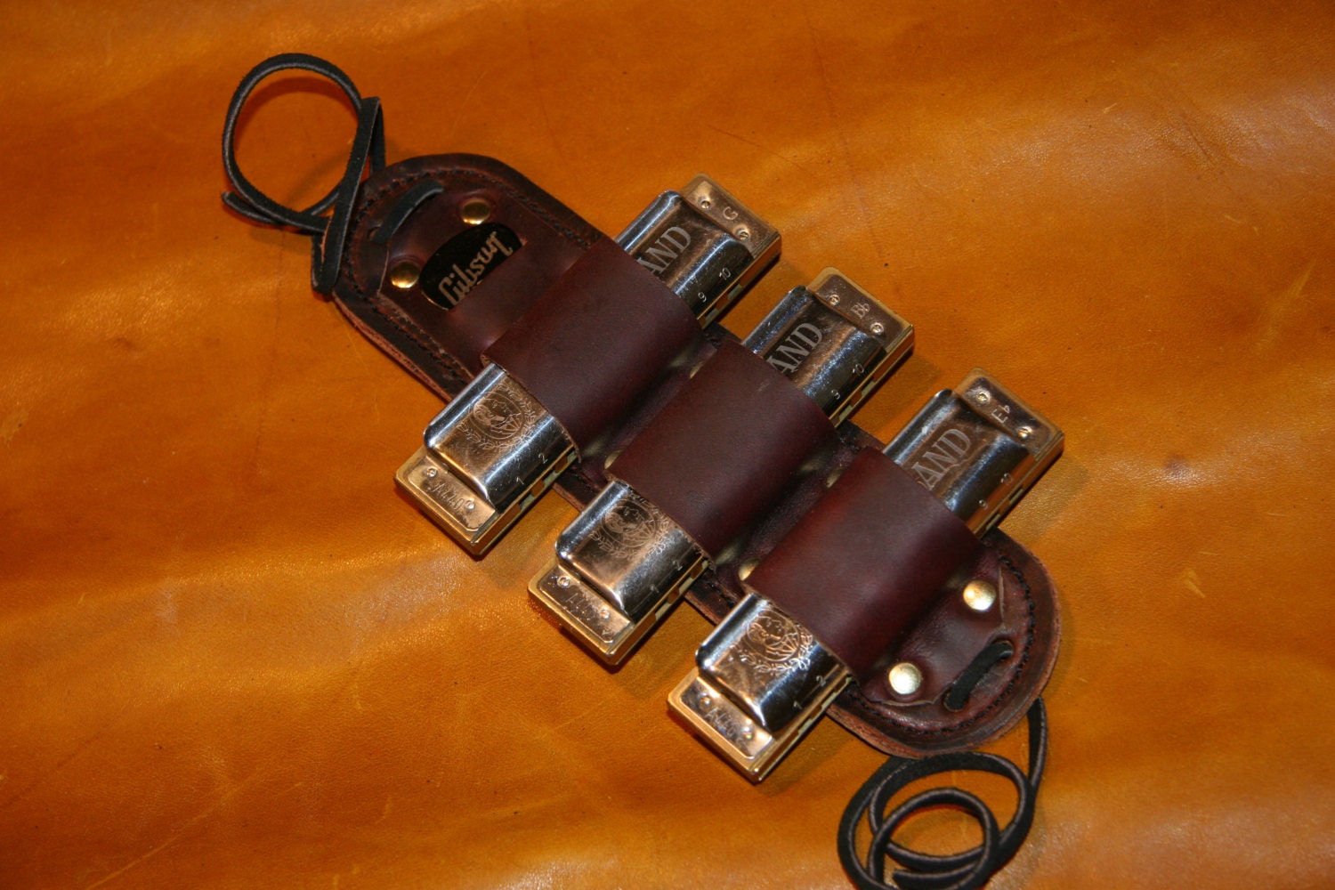 Harmonica mic stand Holder 3 harps with Guitar Pick Slot