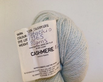 60% Off Cashmere 88 g Patrica Roberts Hand Dyed DK 264 yards Pistachio
