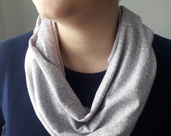 Floral Infinity Scarf, INÉS Pattern