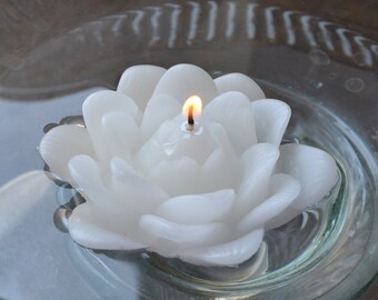 Set of 12 White Lotus floating candles