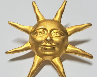 Vintage Brushed Gold Toned Smiling Sun Face Lapel Pin Sun Jewelry Charms Sun face Brooch Fantastic piece Summer gift Sun Smile Brooch