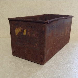 Vintage Rusty Crusty Metal Box, Shabby Chippy Planter Box, Metal Storage Basket, Old Industrial Storage Box, Farmhouse, Cottage Chic Decor