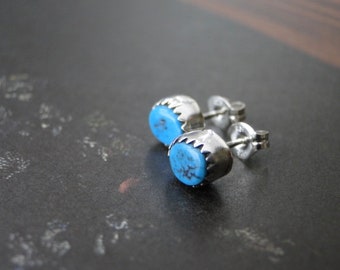 Vintage Turquoise Earrings / Vintage Turquoise Studs / Sterling Silver Studs / Women's Earrings / Gift for Her / Vintage Stud Earrings