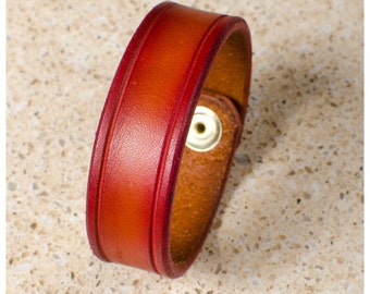Beveled cherry sunburst leather cuff - 7" wearable size