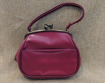 Vintage red faux leather bag with brass kiss lock
