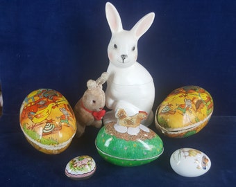 Lot of vintage Easter items