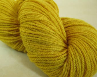 Natural Dye Wool Yarn - Worsted-Weight - Goldenrod Botanical Dye - YAW101714 - 100 grams
