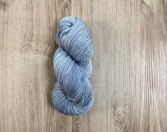Steelblue - Hand dyed yarn, Superwashed Extra Fine 100% Merino wool, skein 100gram/400m