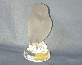 Vintage LALIQUE OWL BIRD of Prey - Signed Crystal Figurine 10602