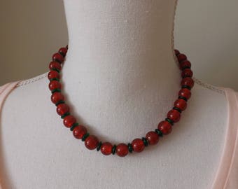 Christmas necklace, collar necklace, red and green necklace, festive necklace, Xmas jewellery, Noel jewellery, Christmas wear