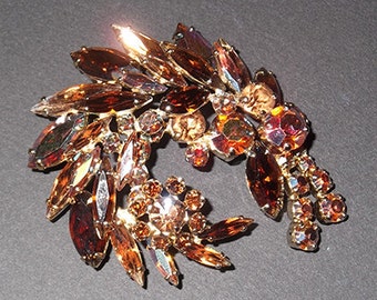 Vintage Sherman Feather-Shaped Brooch From the Late 1950’s