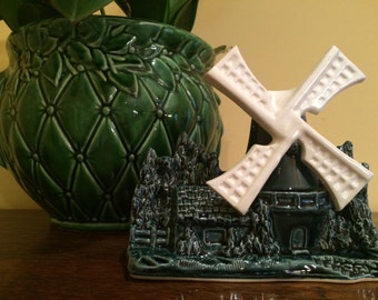 Shawnee Windmill Planter #715