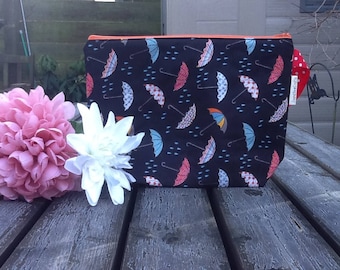 Medium 2 skein Project Bag. Umbrellas