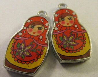 Russian Matryoshka Doll Charm-Pendant, 25mm, Set of 2