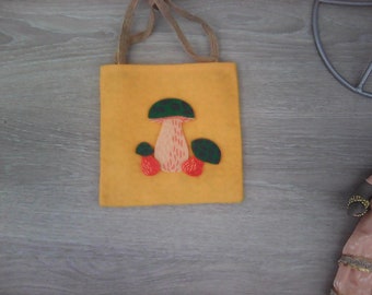 Small bag for kids felt mushroom