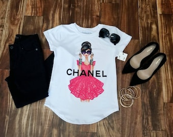 Chanel tshirt graphiestshirts/ gucci t-shirt/frida t-shirt / viva la vida/ Chanel Woman's t-shirt/Tee/Graphic Tee/ Statement T Shirt