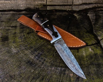 9" Inch Custom Hand Made Forged Damascus Steel Hunting Bowie Knife Fixed Blade Water Buffalo Horn Handle With Leather Sheath Full Tang