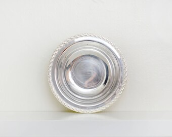 Vintage Rogers Silver Plated Vegetable Dish, Spring Flowers Serving Bowl, Silver