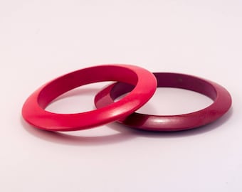 Pair Of Groovy Vintage 70s Retro Bangles