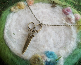 Scissor Charm Necklace Bronze Scissors Quilter Sewer Crafter Hair Salon Pendant Retro Charm Necklace