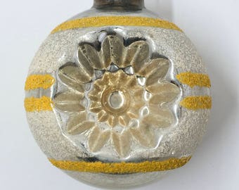 Vintage Shiny Brite 1950s Christmas ornament double indent mica yellow white stripes 2 3/4"