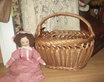 SALE Huge Vintage shopping Basket , Wicker shopper vintage wicker Basket