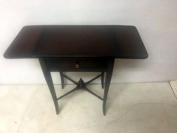 Drop leaf end table with one drawer