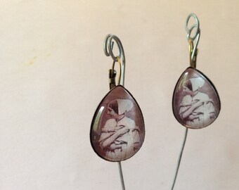 Earrings - "Young woman with bare shoulders" (Julien Vallou de Villeneuve)